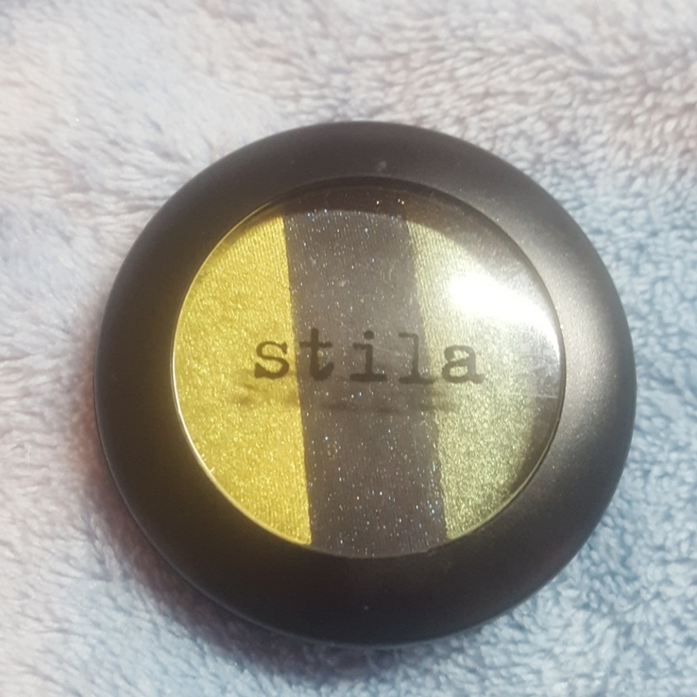 Stila Eyeshadow Trio in Going Green